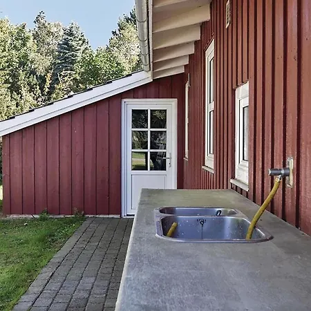 Three-bedroom In * Humble