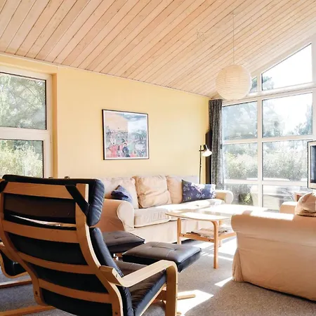 Three-bedroom In 펜션 *
