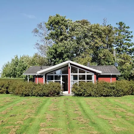 Three-bedroom In Holiday home Humble